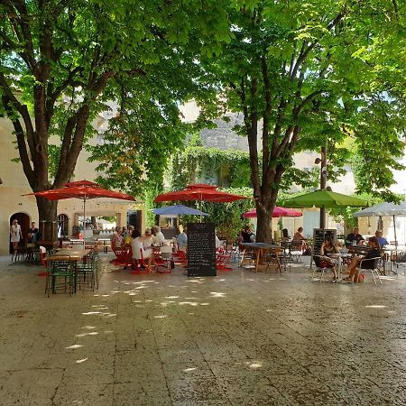 Appartamento Les Estrelles Saint-Rémy-de-Provence Esterno foto